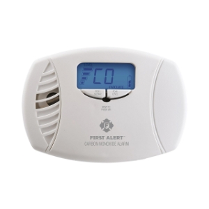 Plug-In Carbon Monoxide Alarm, w/ Battery Backup & Digital Display